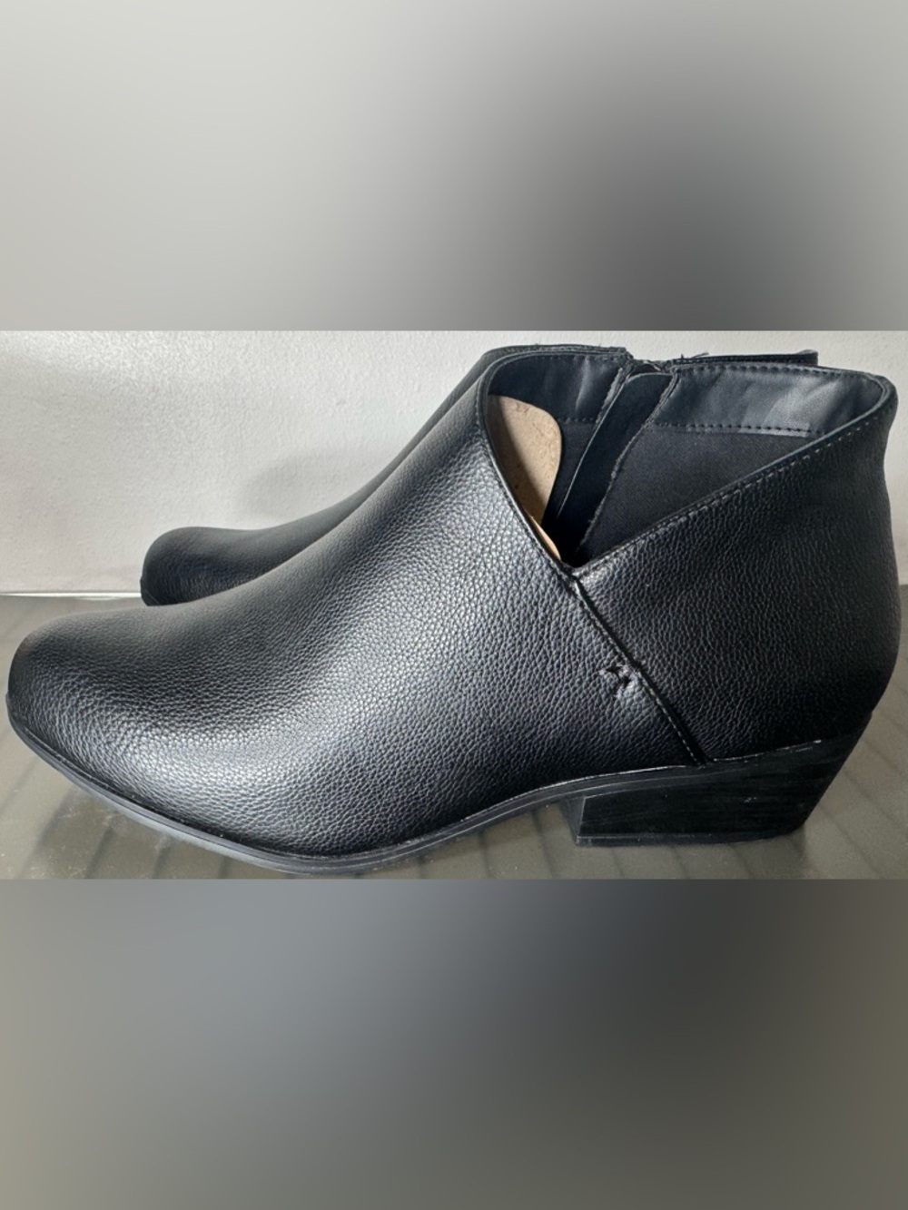 AEROSOLES Black Wide-Width Slip-On Ankle Booties faux leather easy clean classic - Picture 4 of 9